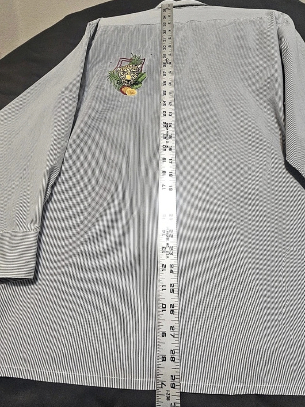 Mili Designs Embroidered Striped Button Down in Gray & White XL Like New - Picture 5 of 7
